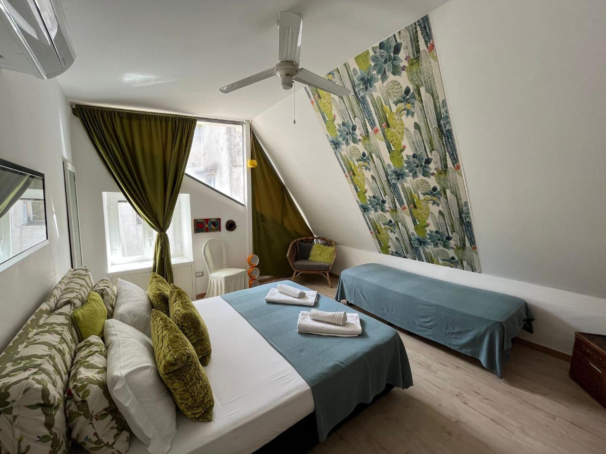 Historic Naples Relais Le Terrazze Apartment Bagian luar foto